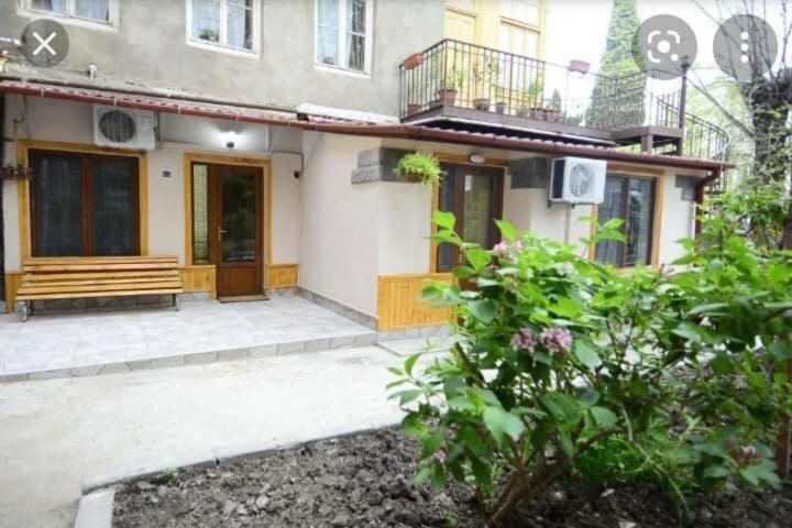 Михаил 1 Tbilissi Extérieur photo